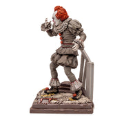 McFarlane Pennywise from IT Movie Maniacs 6 Inch Figure