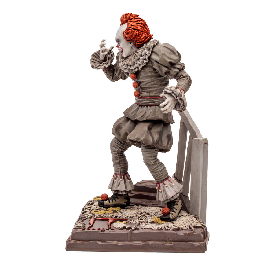 McFarlane Pennywise from IT Movie Maniacs 6 Inch Figure