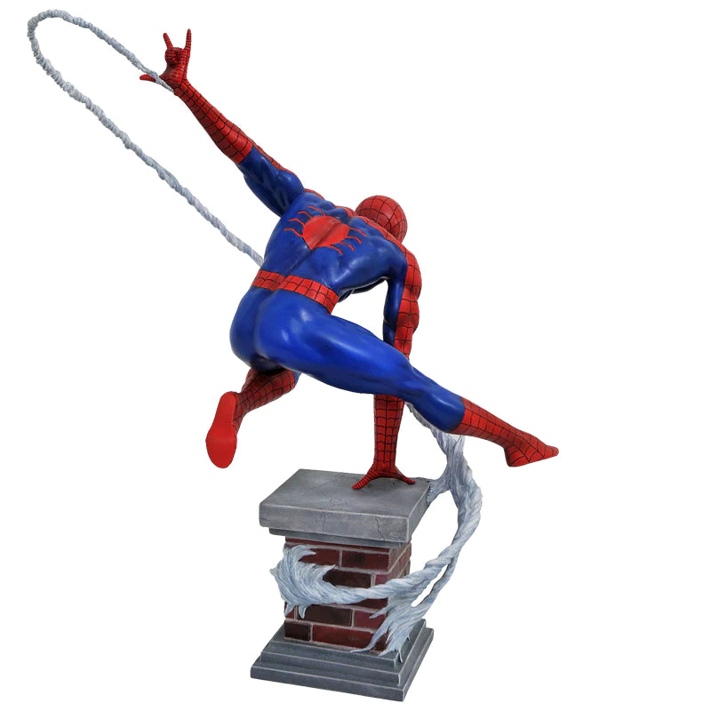 Marvel Premier Collection: Spider Man Resin Statue – Gold Dust Toys
